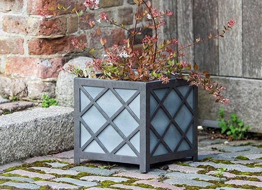 Pots & baskets