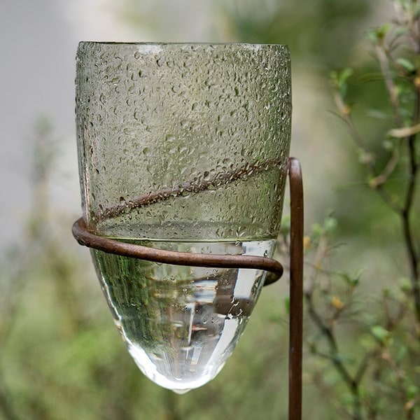 Garden stake rain gauge