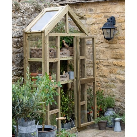 Georgian wall greenhouse with auto vent