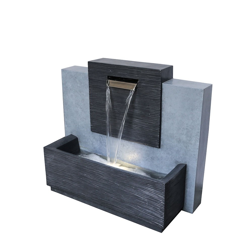 Large outdoor contemporary water feature 