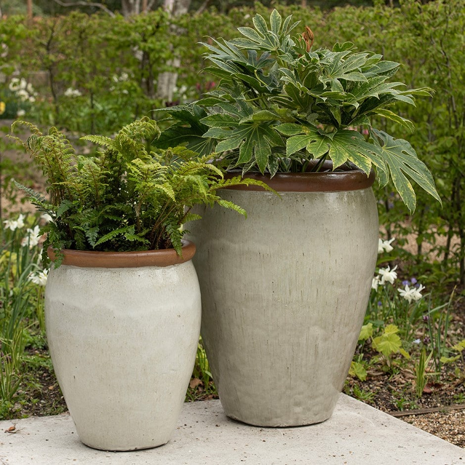 Glazed ceramic pot - white with contrast rim