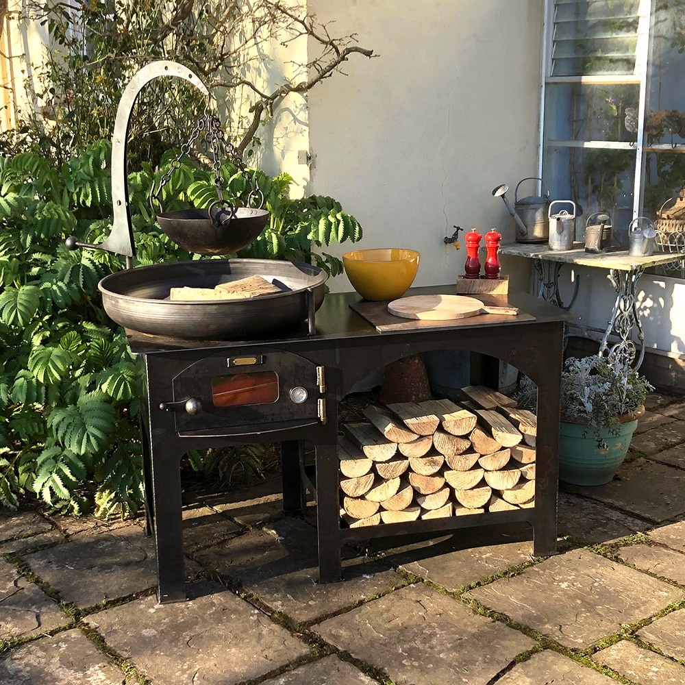 Complete outdoor kitchen