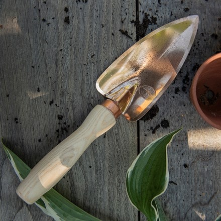 Copper pointed trowel