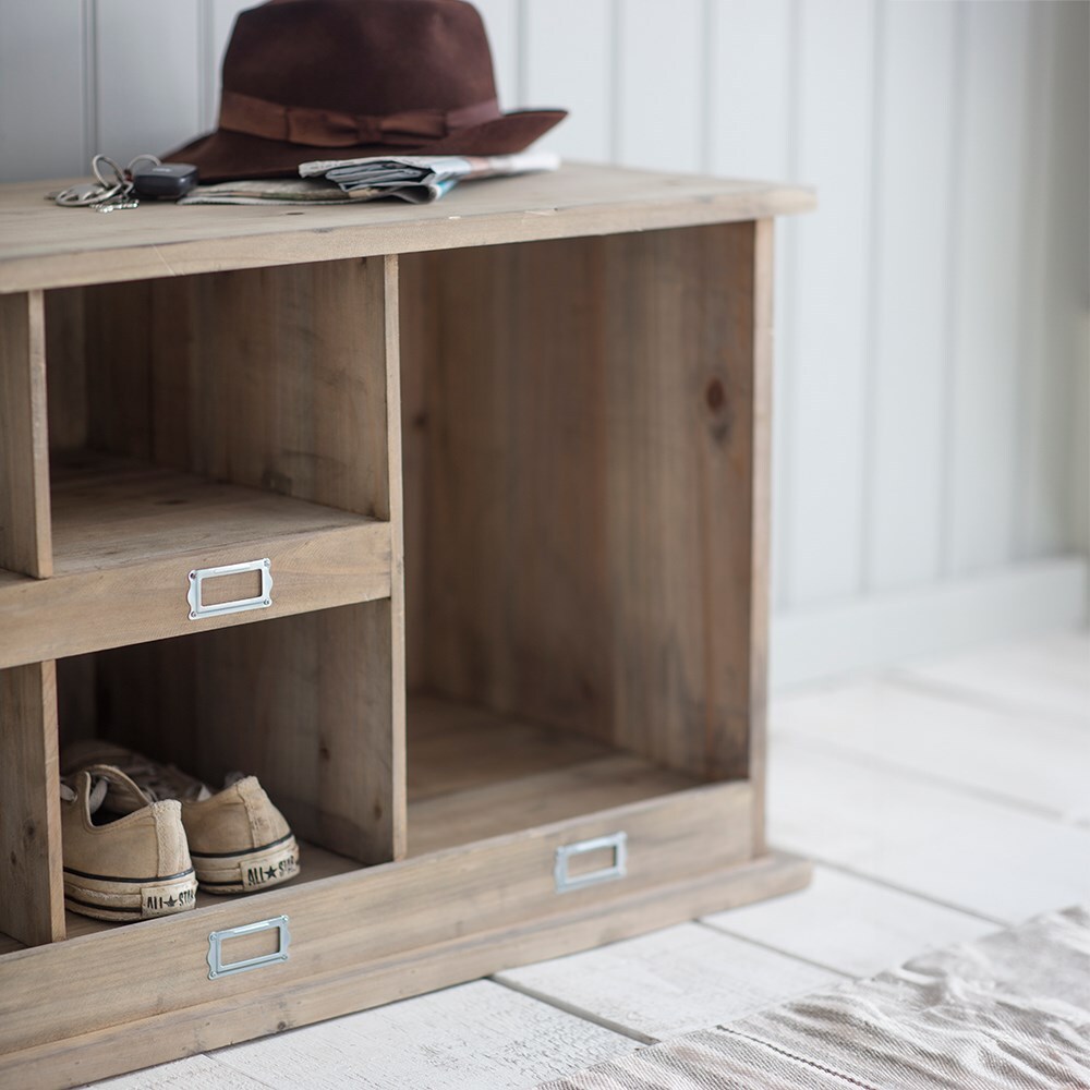 Welly locker in natural - spruce