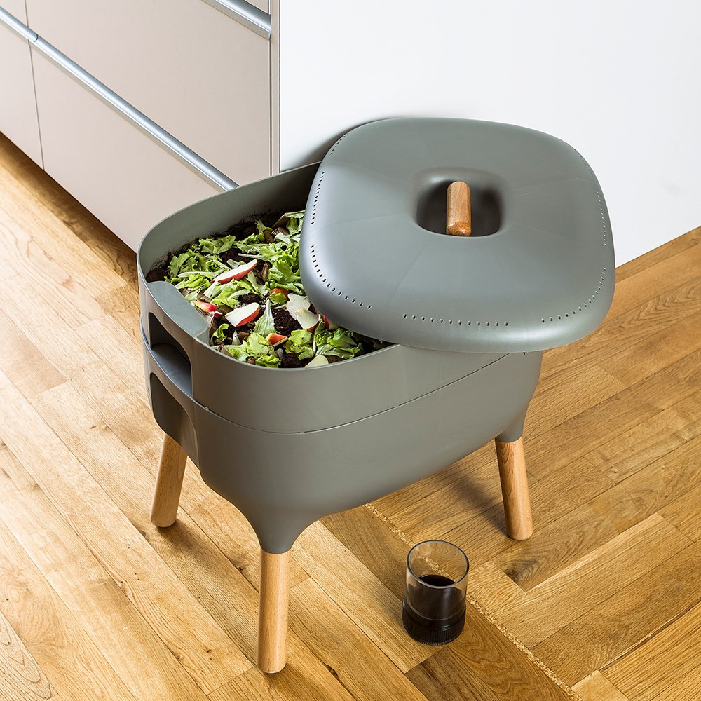 Urbalive worm composter