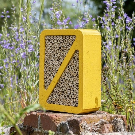 WoodStone insect hotel - yellow