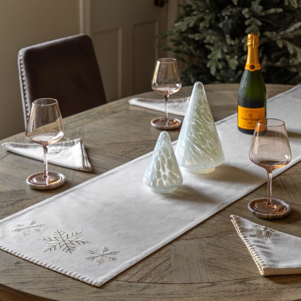 Snowflake table runner