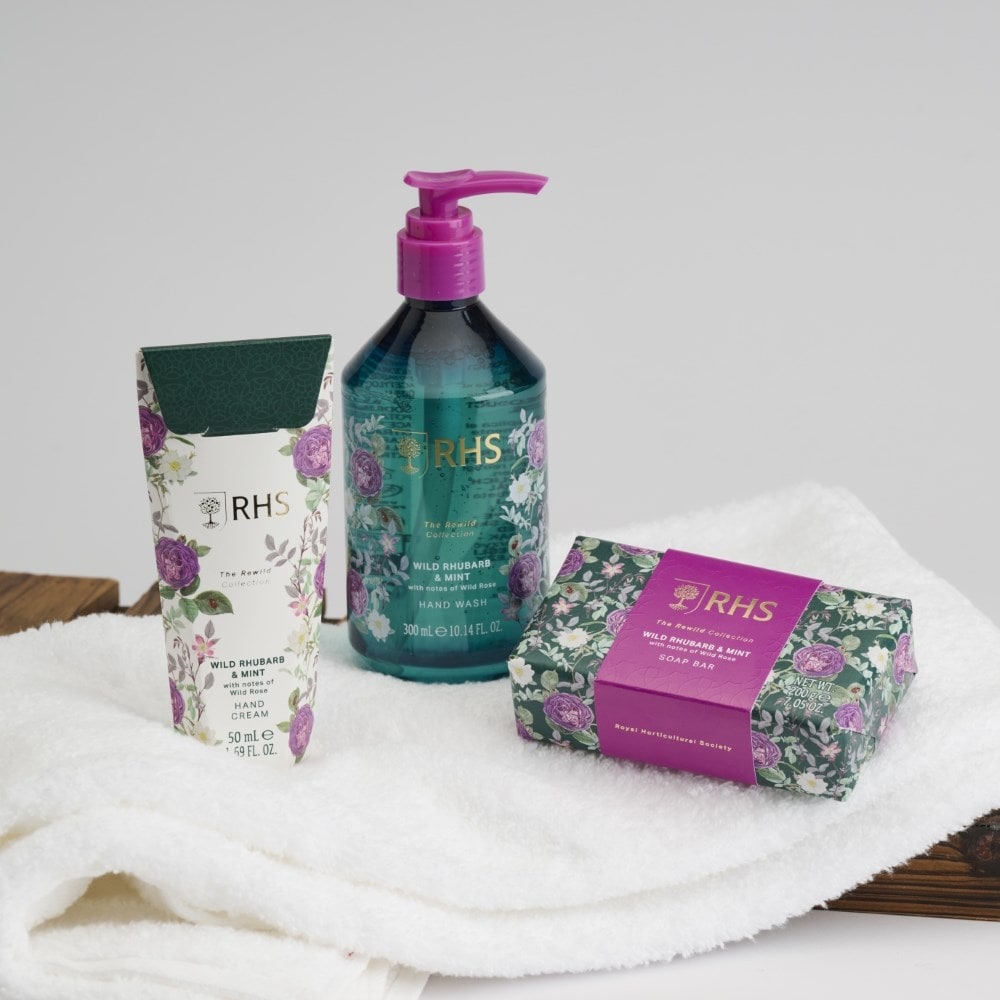 RHS Rhubarb & mint soap bar RHS Rhubarb & mint soap bar