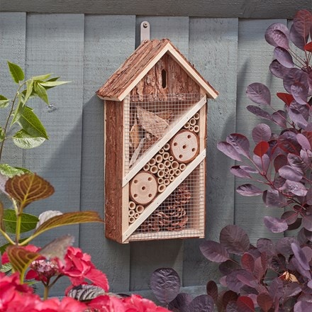 Rustic bug & insect lodge