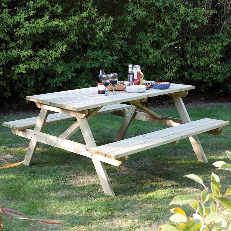 Classic Eight Seater Picnic Table
