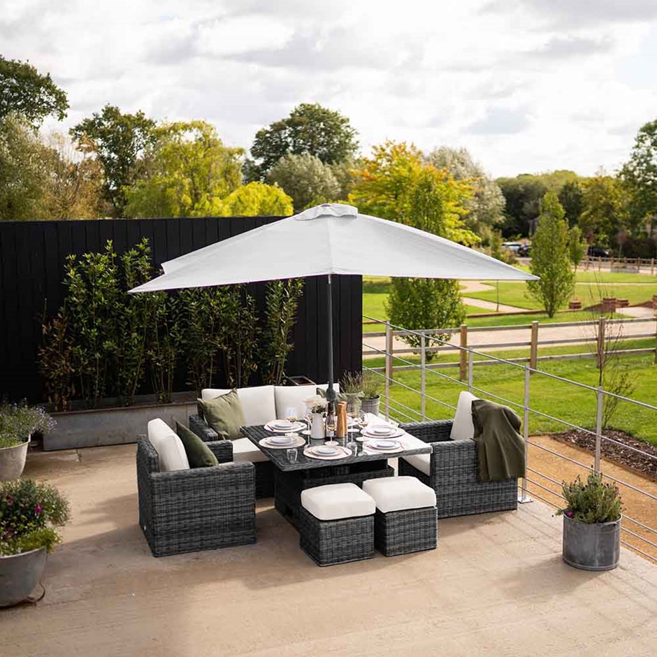 Luxury Rattan Sofa Set With Rising Table