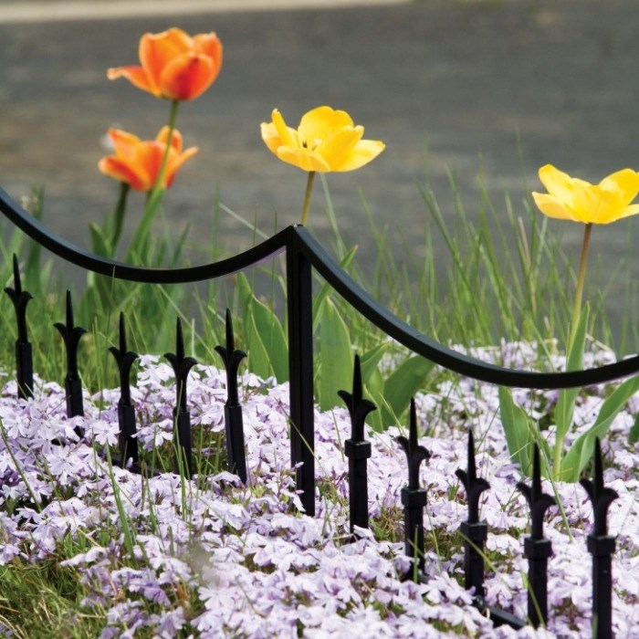 Classic Finial Black Garden Edging