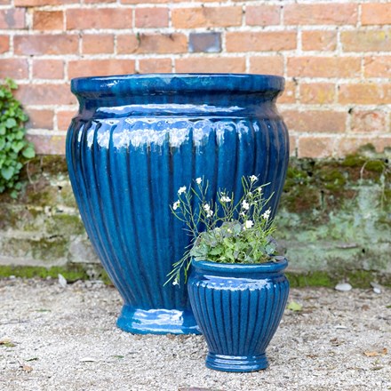 H29Cm Terracotta Round Planter In Royal Blue By Primrose