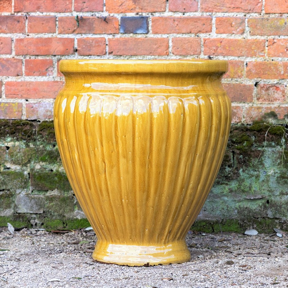 H29Cm Terracotta Round Planter In Yellow By Primrose