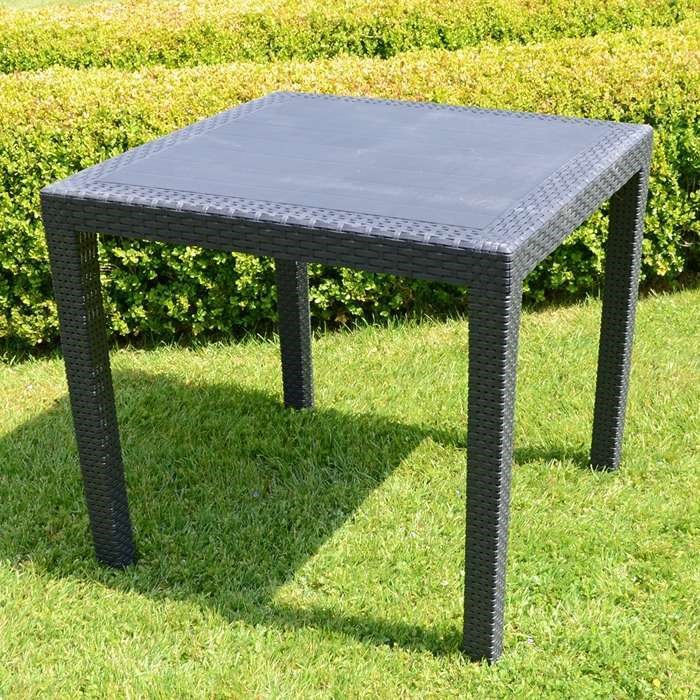 Salermo Square Table