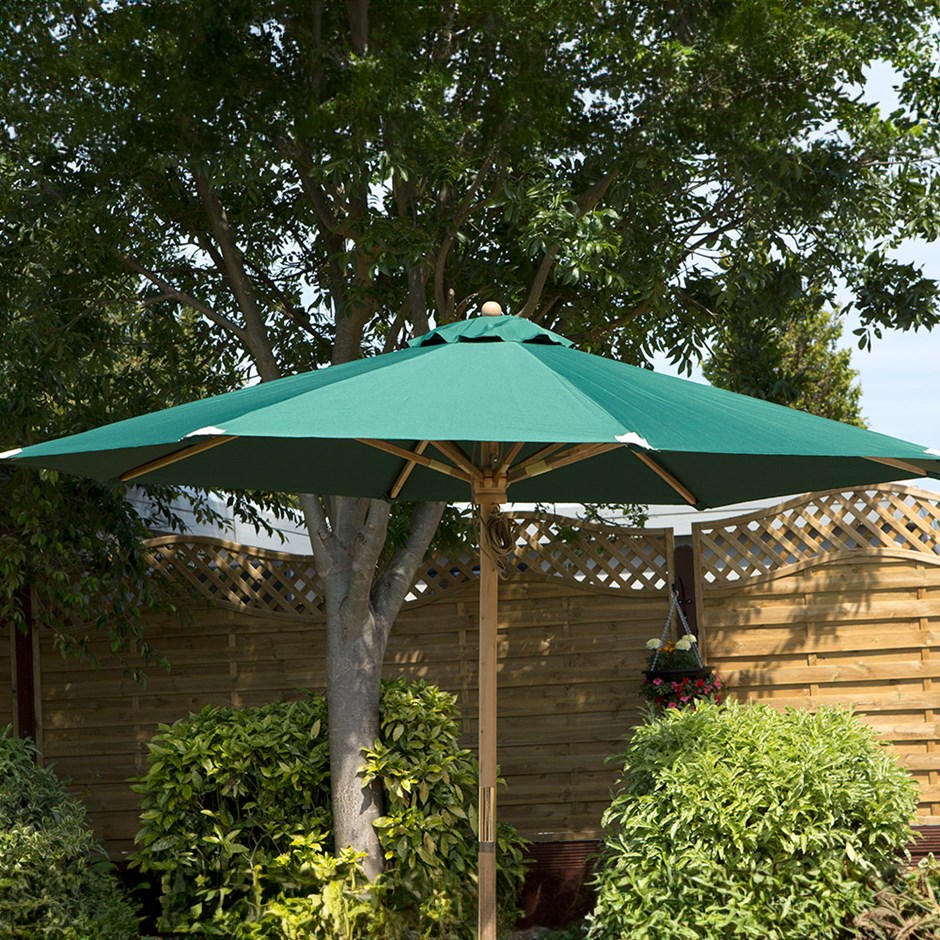 2.7m Wooden Round Parasol