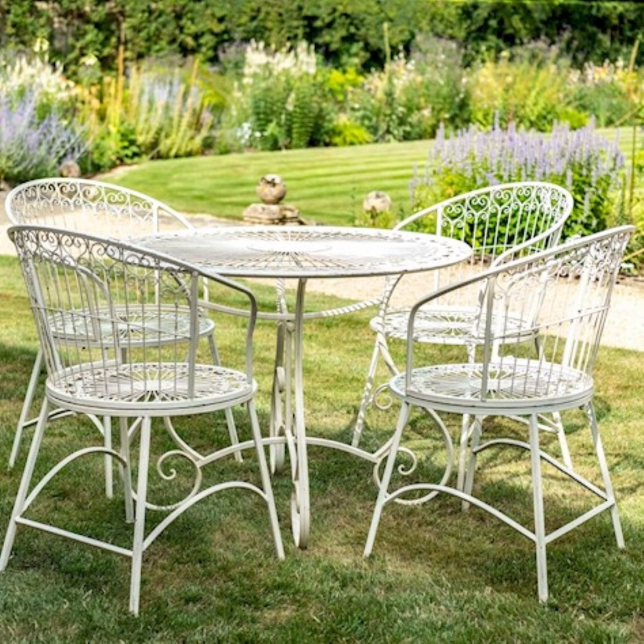 Blaisdon 4 Seater Dining Set In Antique Cream