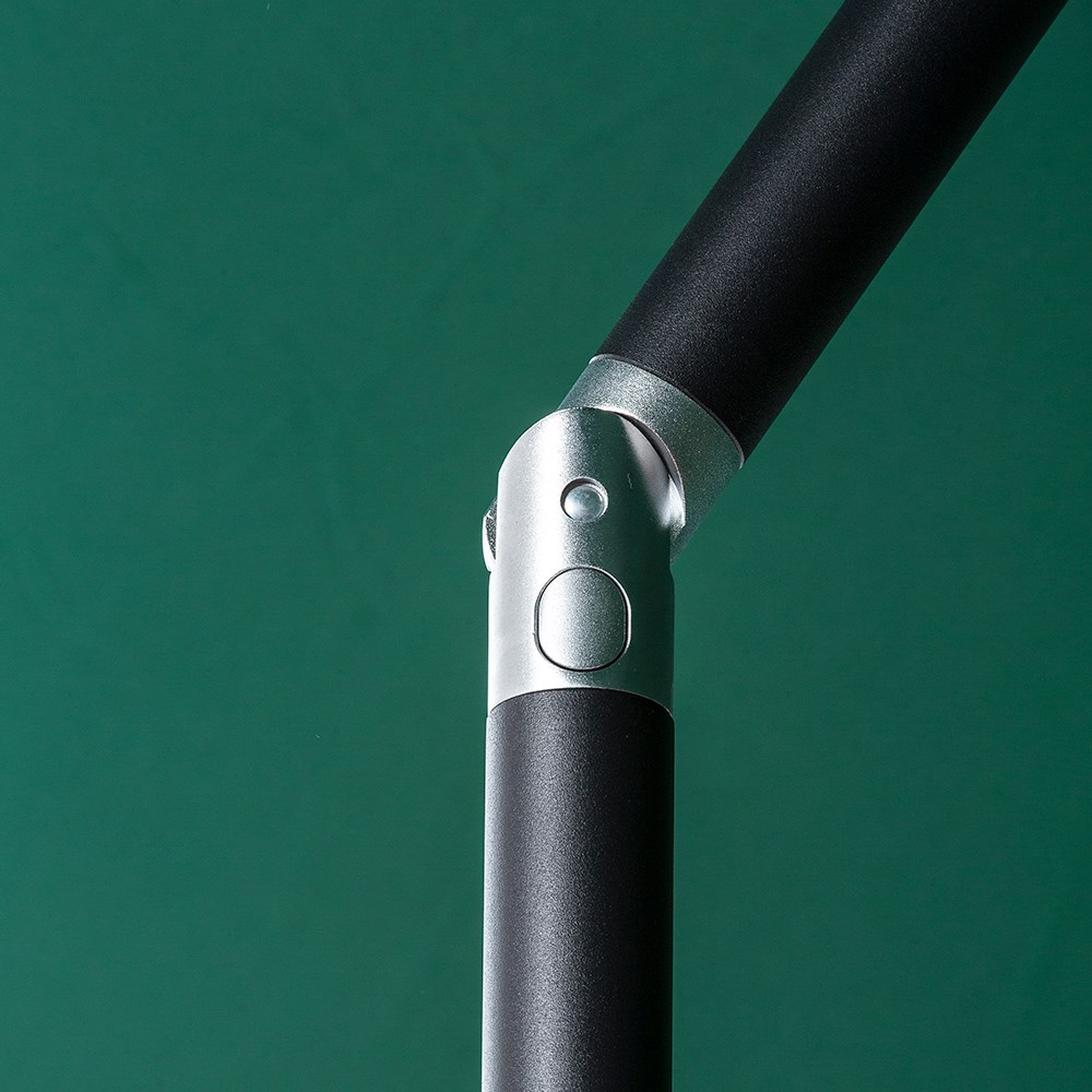 Elizabeth 2.7m Round Crank & Tilt Parasol