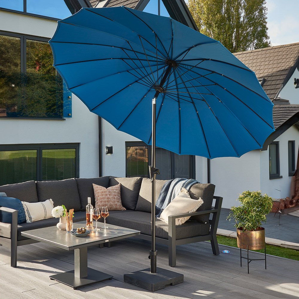 Royce Geisha 2.7m Round Crank & Tilt Parasol With Cover