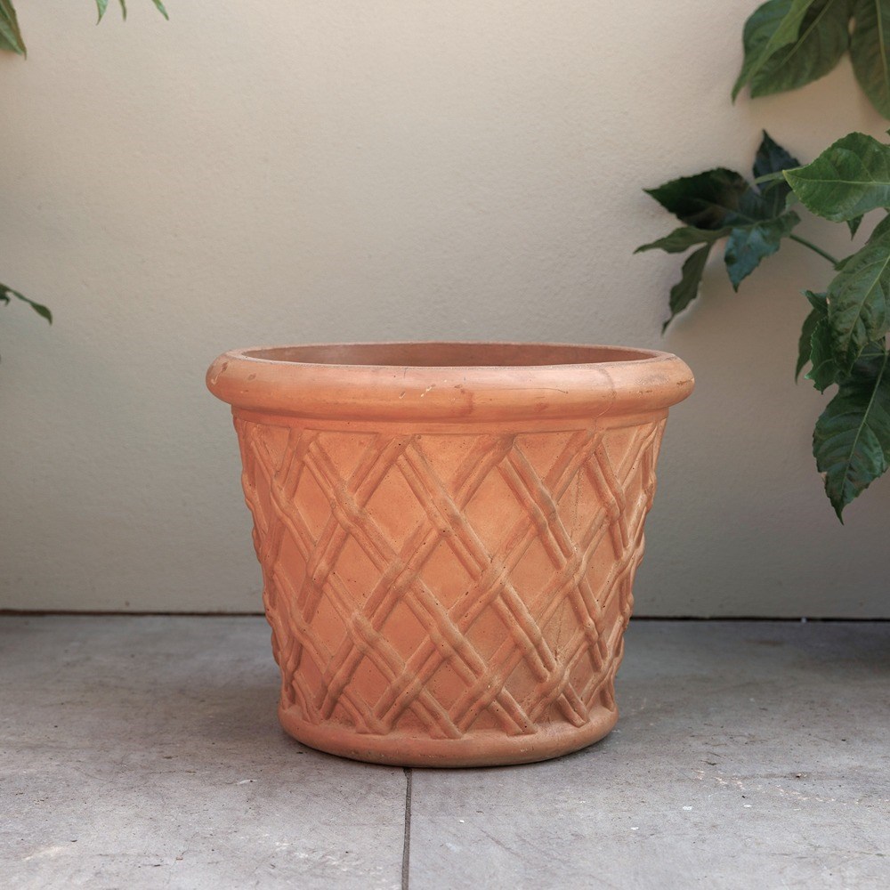 Riga Terracotta Concrete Lattice Round Planter