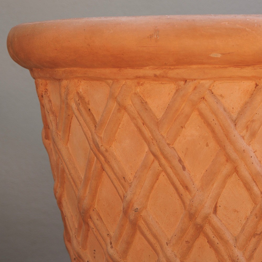 Riga Terracotta Concrete Lattice Round Planter