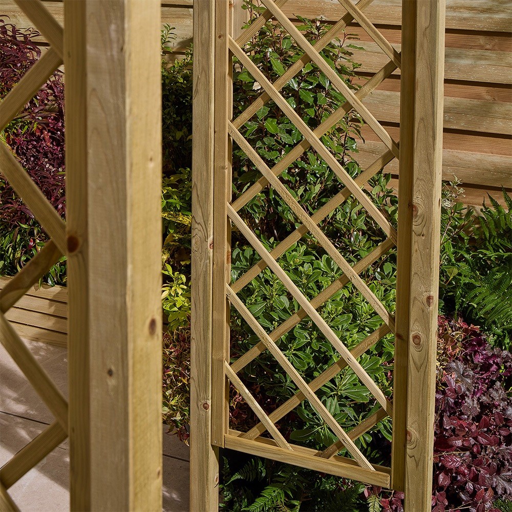Cherington Wooden Arch