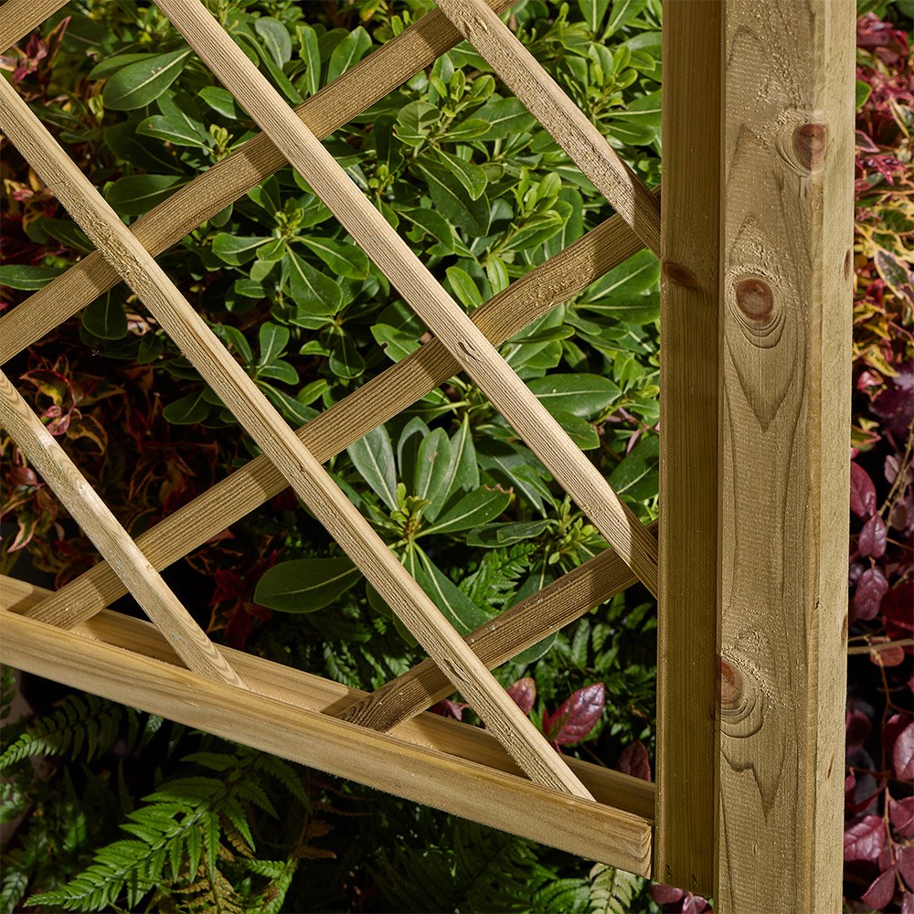 Cherington Wooden Arch