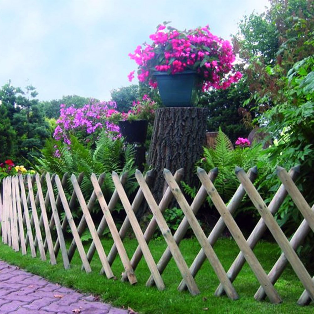 Expandable Wooden Garden Trellis Panel