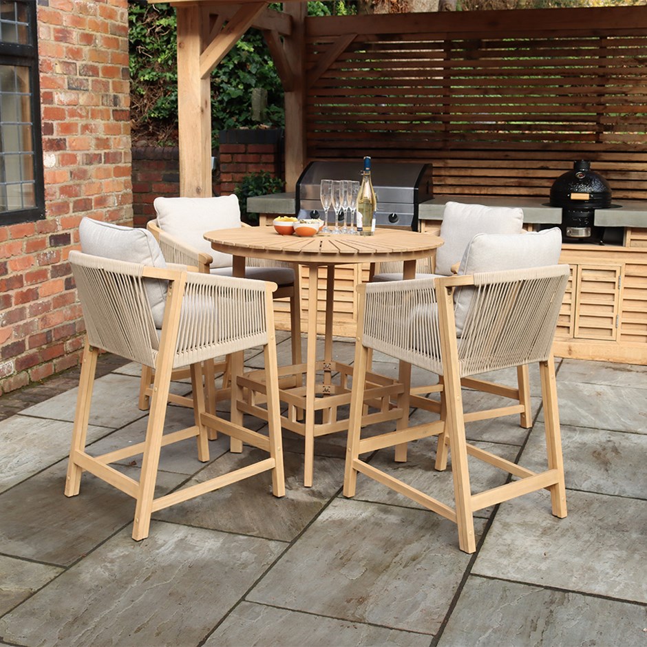 Roma Four Seater Round Bar Set With Deluxe Chairs