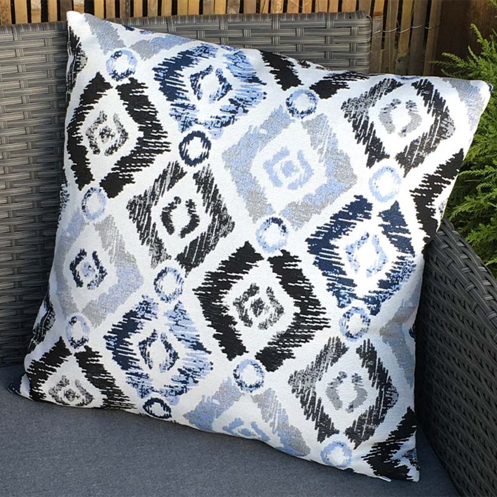 Outdoor Scatter Cushions – Set of 2