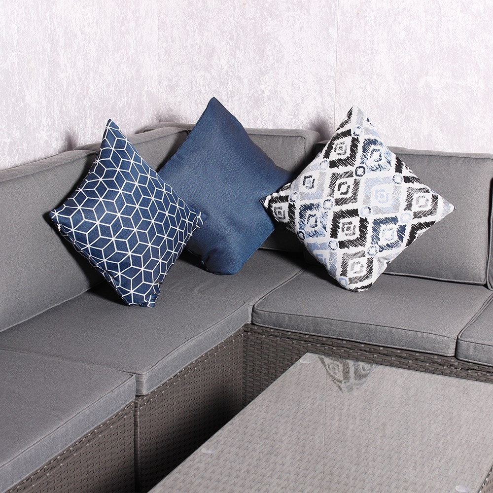 Outdoor Scatter Cushions – Set of 2