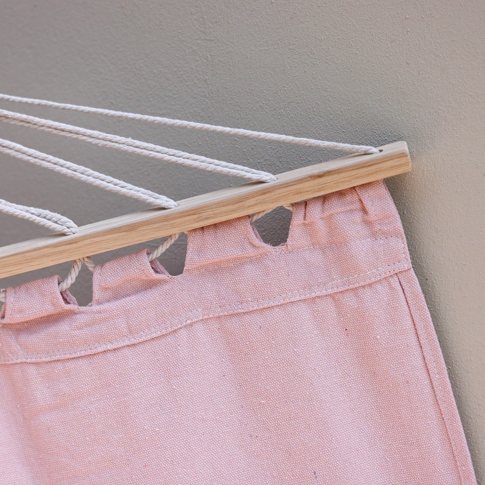Single Hammock With Natural Wooden Arc Stand