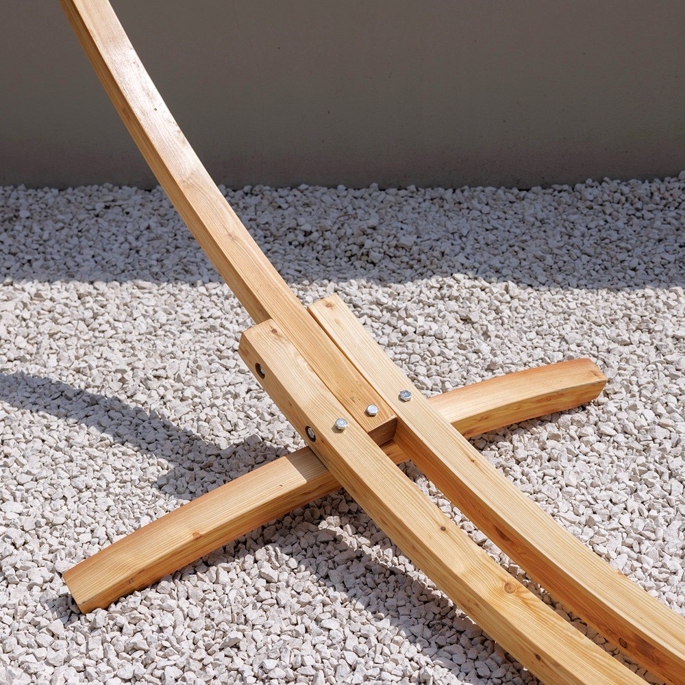 Single Hammock With Natural Wooden Arc Stand