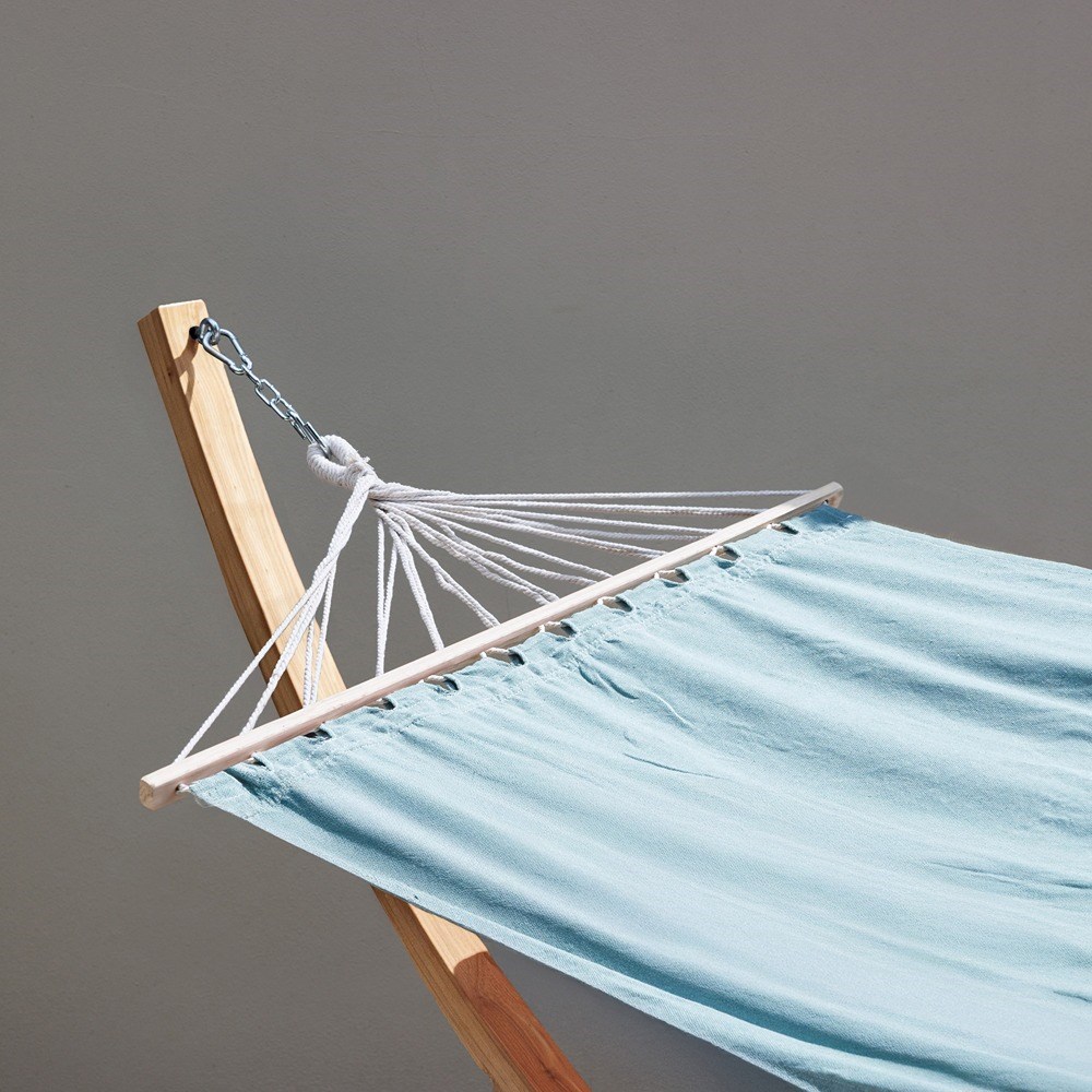Single Hammock With Natural Wooden Arc Stand