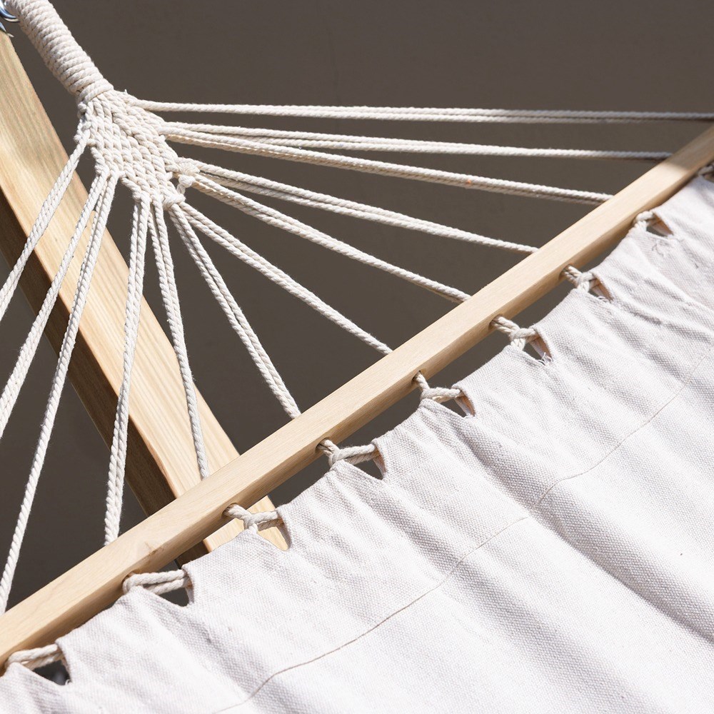 Single Hammock With Natural Wooden Arc Stand