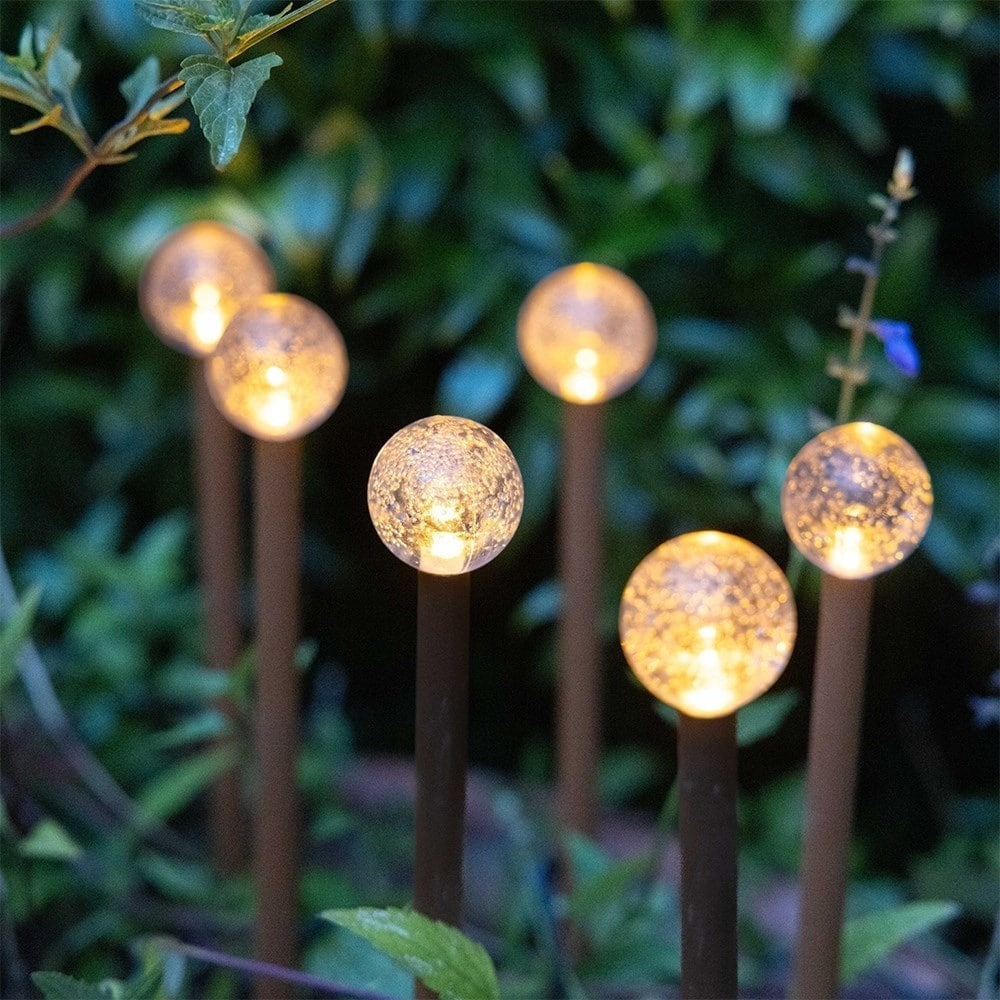 Lighting & ornaments