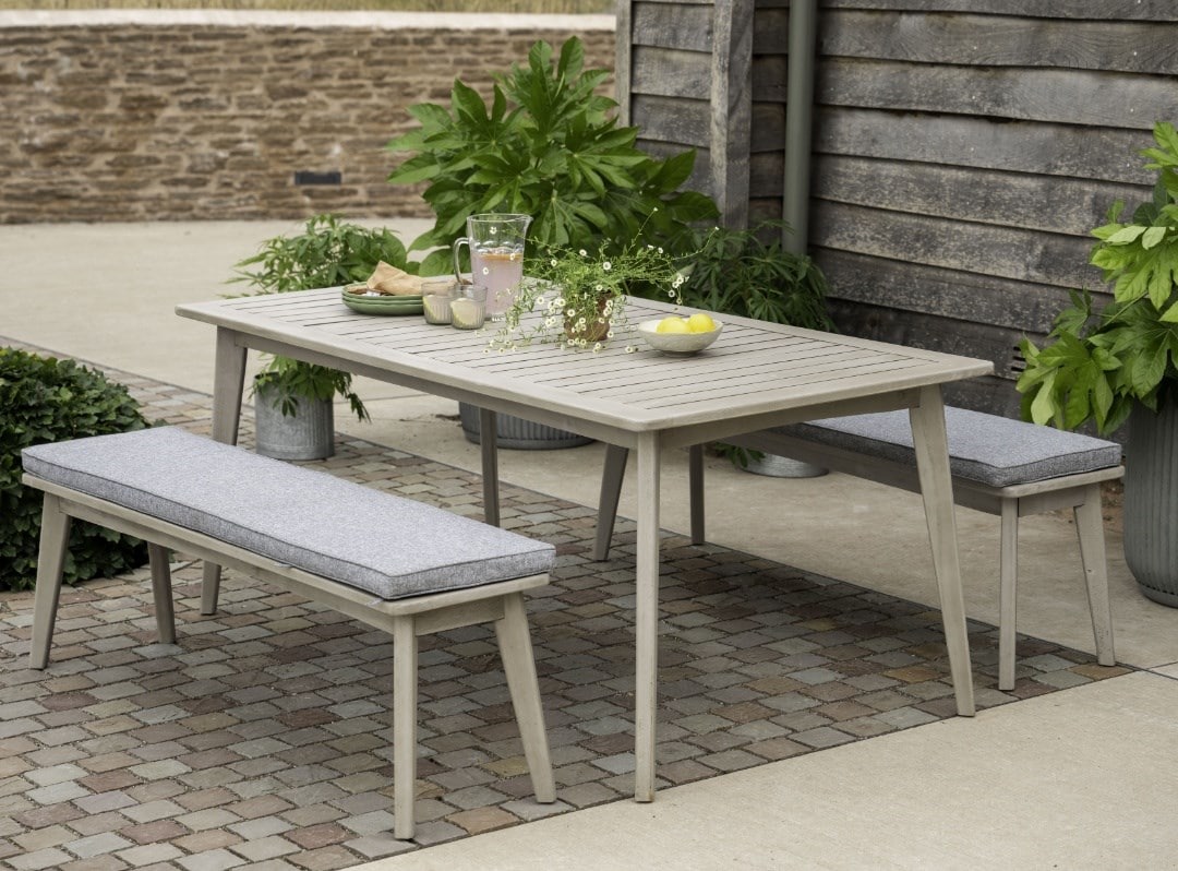 Outdoor dining sets