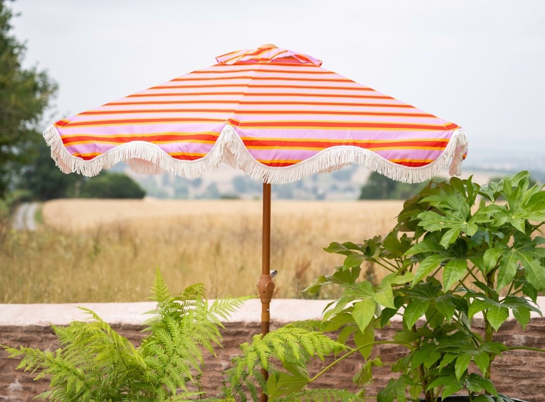 Garden parasols & shade sails