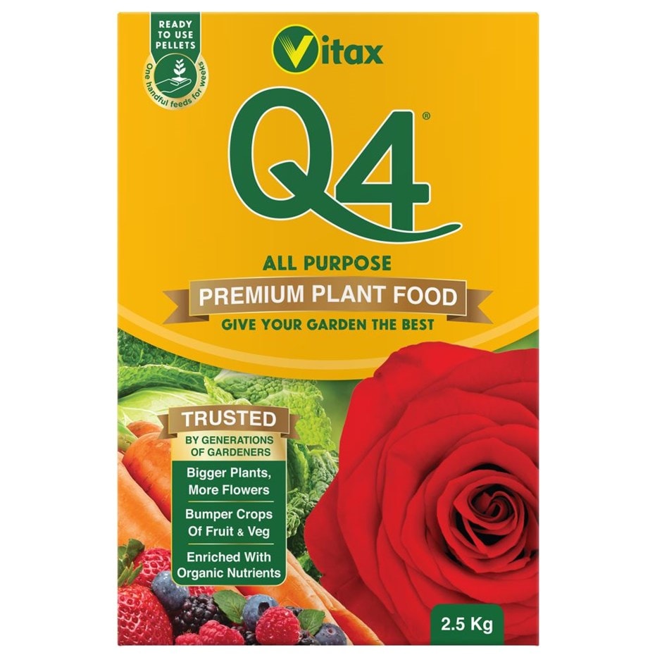 Buy Vitax Q4 fertiliser