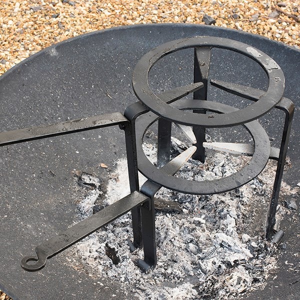 Open fire cooking tripod