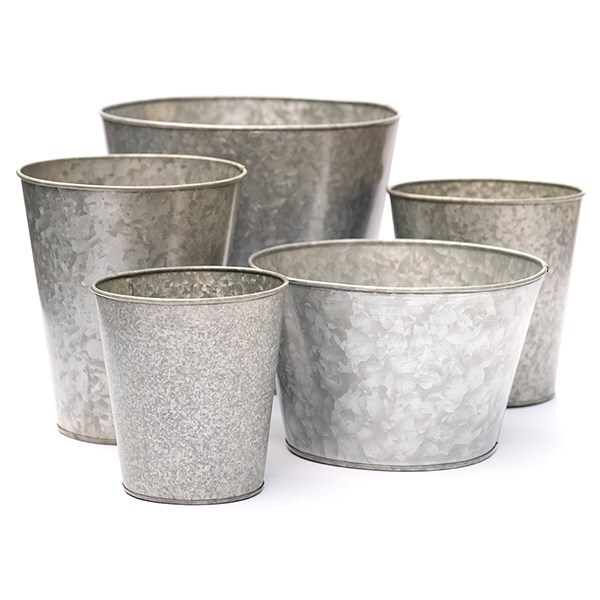 Single galvanised metal pot
