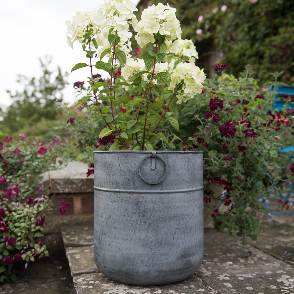 Metal planters store