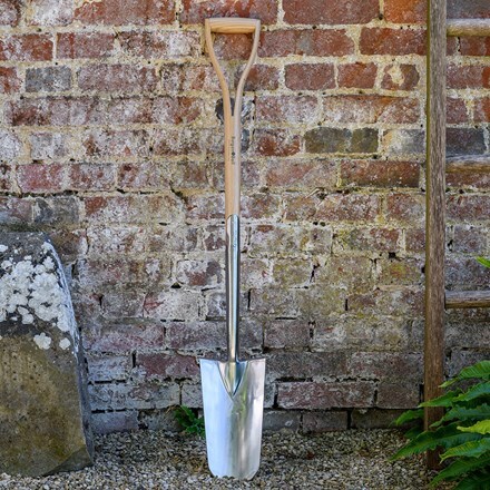 Picture of RHS Burgon and Ball stainless transplanting spade