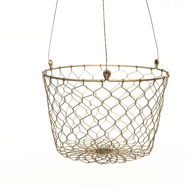 Hanging woven chicken wire basket