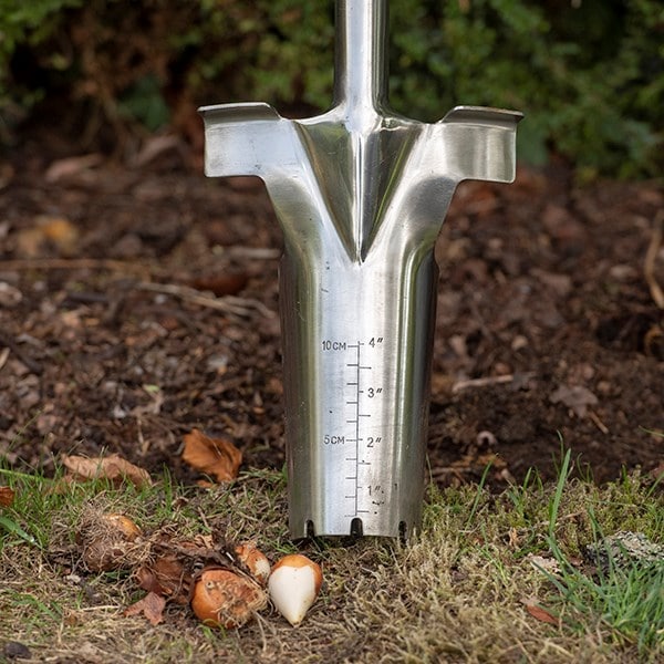 Kent and Stowe stainless steel long handled bulb planter