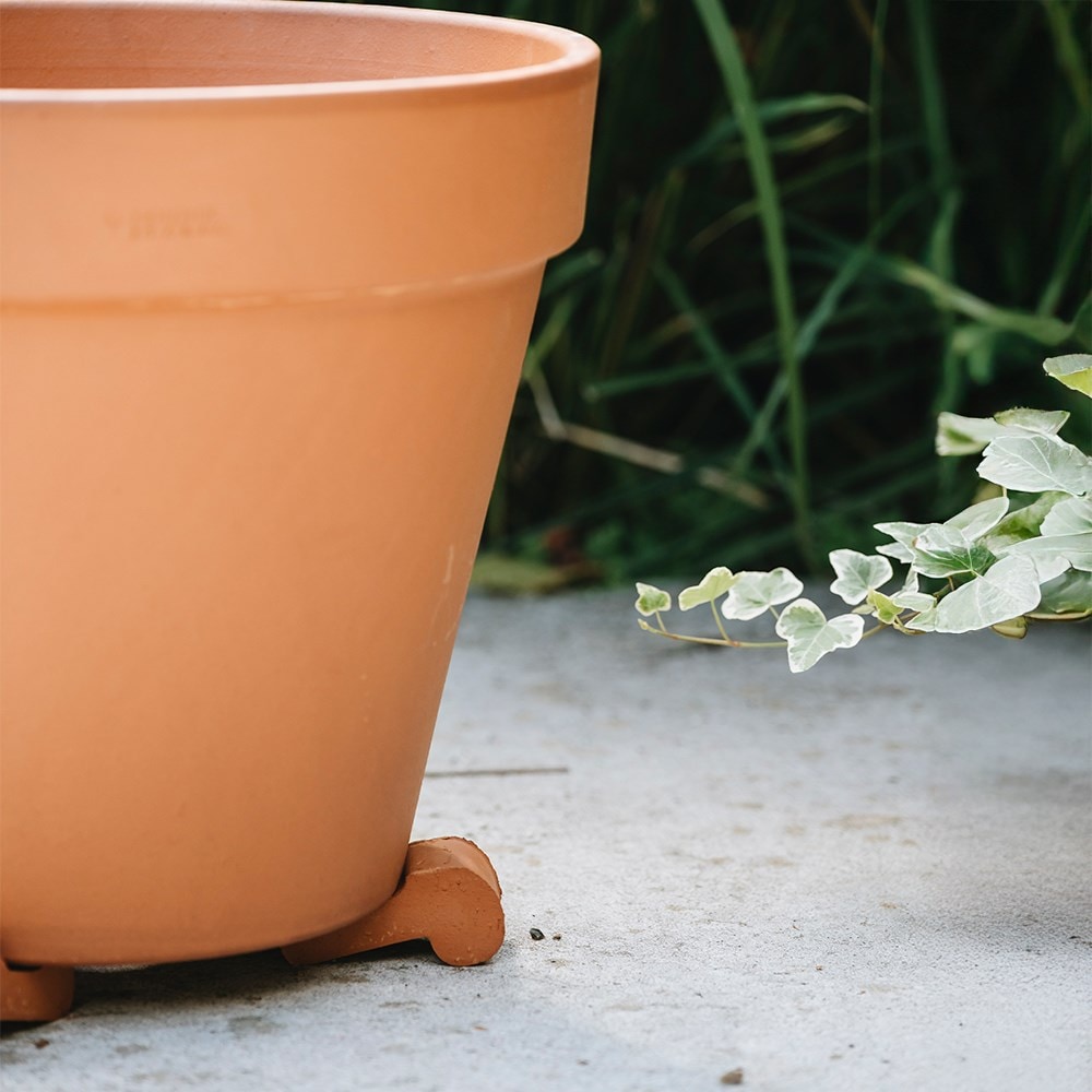 Italian terracotta pot feet - set of 3