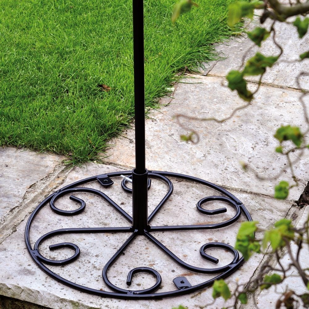 bird station patio stand