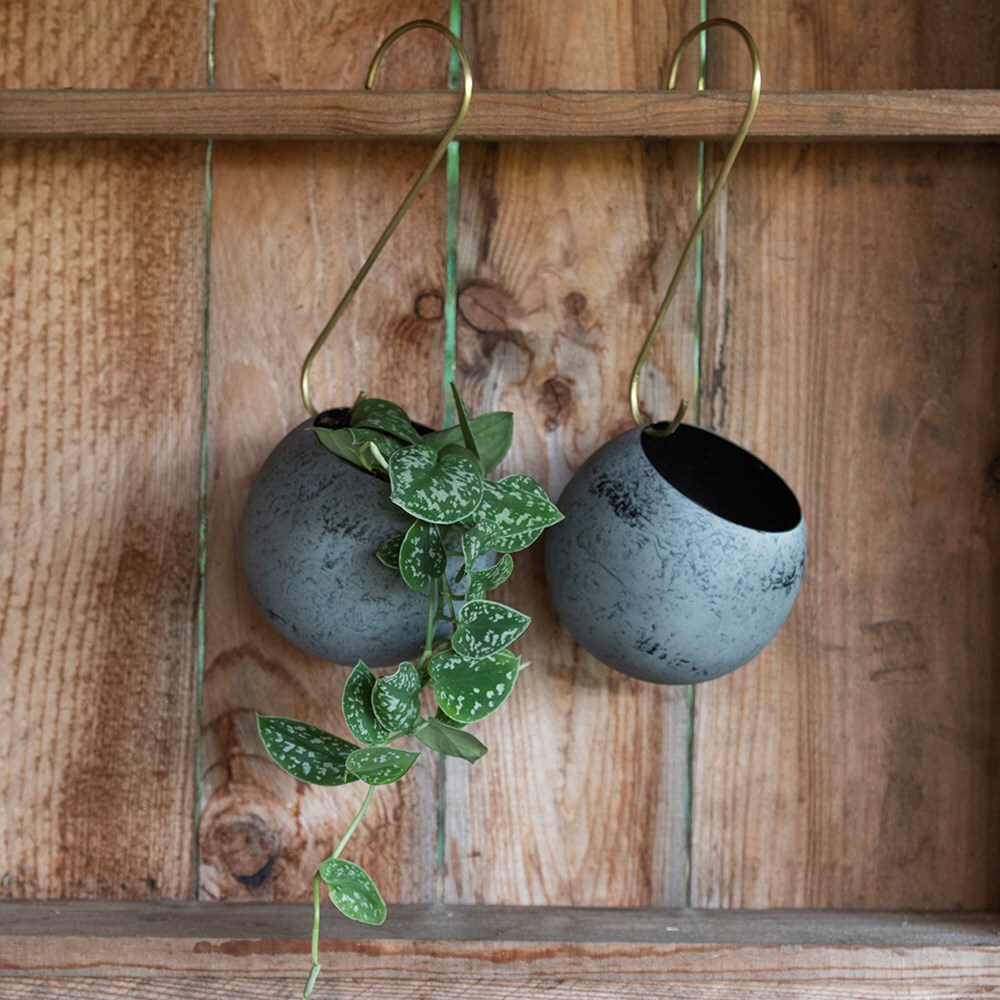 Spherical order shaped pot