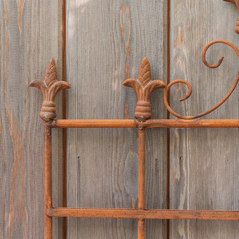 Fleur de lys trellis plant support - rust