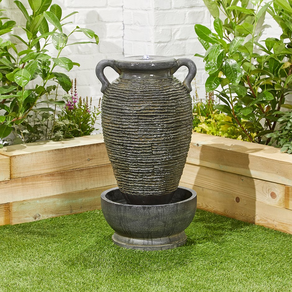 LED rippling vase water feature